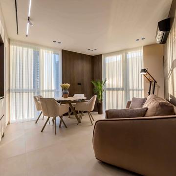 Причальна вул., 10