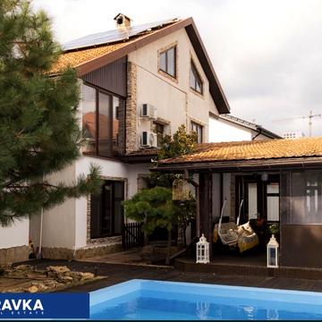 Рожева вул.