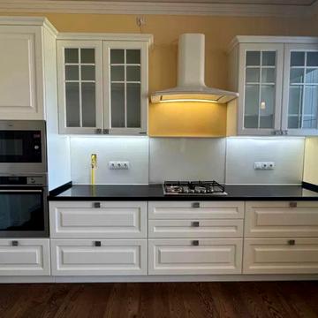 Вишнева вул.