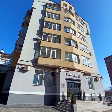 Володимира Івасюка вул., 78