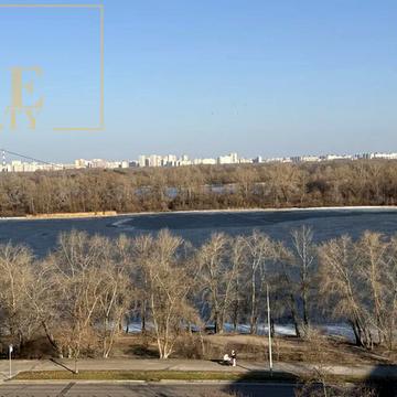 Прирічна вул., 27