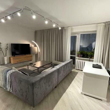 Академічна вул. (Піонерська), 3/1