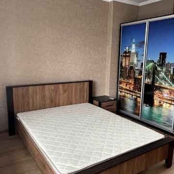 Середньофонтанська вул., 28