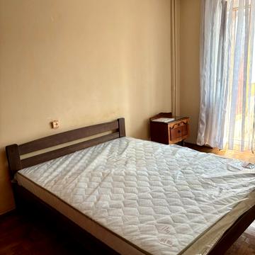 Коломийська вул., 18