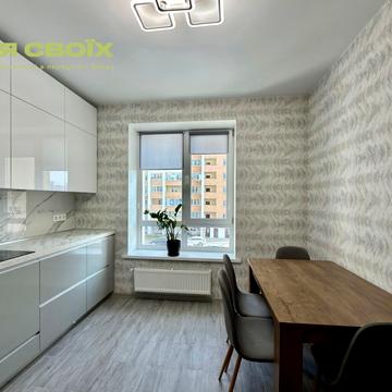 Чубинського вул., 8-Б