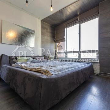 Жилянська вул., 118