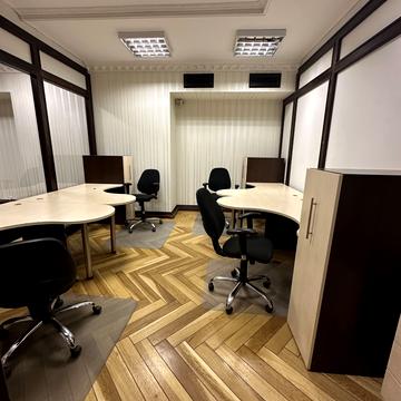 Жилянська вул., 72