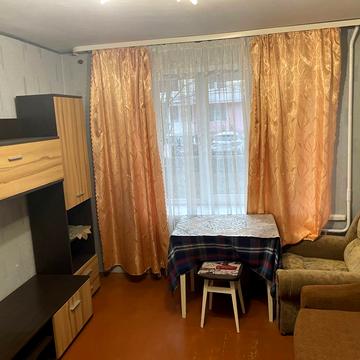 Відінська вул., 27