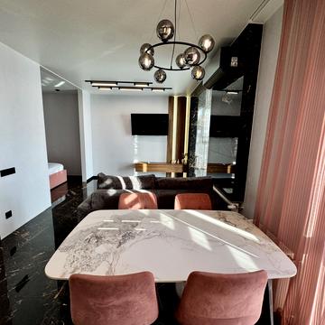 Київська вул., 19