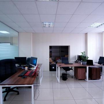 Велика Васильківська вул. (Червоноармійська), 72