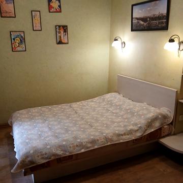 Гуданова вул., 9/11