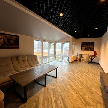 Незалежності просп. (Леваневського), 53