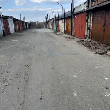 Нижньодворецька вул., 31