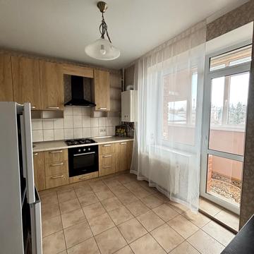 Володимира Козака вул., 14