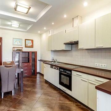 Валерія Лобановського просп. (Червонозоряний), 4-А