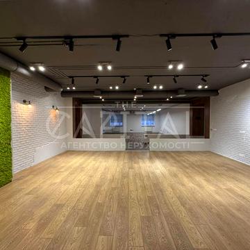 Ірининська вул., 5/24