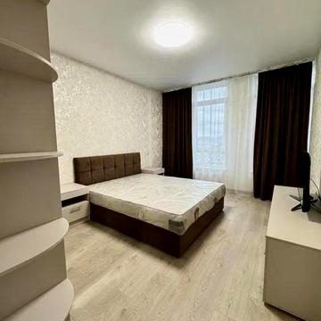 Гетьмана Івана Мазепи вул. (Топольна), 25-Д