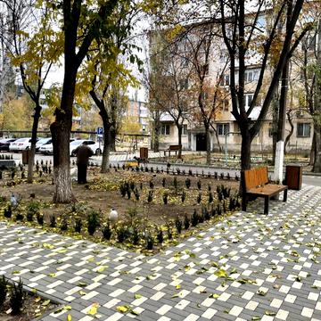 Євгенія Логінова вул. (Крилова), 8/1