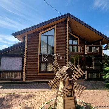 Травнева вул.