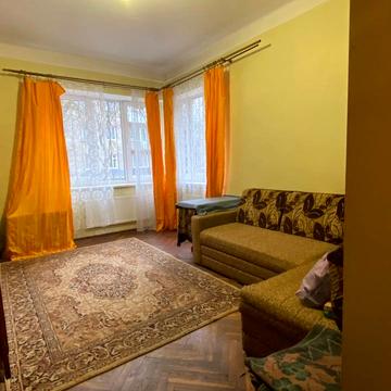 Івана Богуна вул., 13