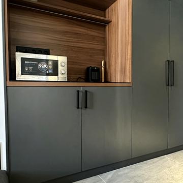 Лесі Українки вул., (Будинок 2)