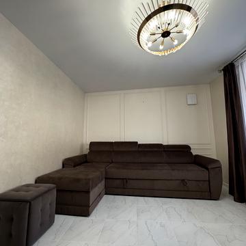 Євгена Олесницького вул. (), 35