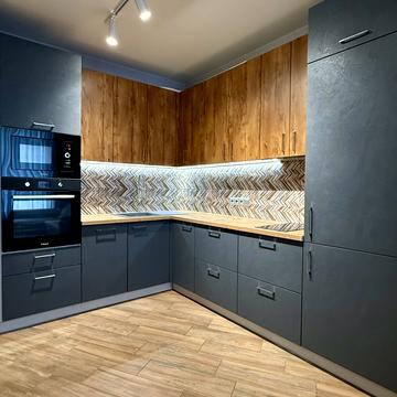 Олександра Олеся вул., 4