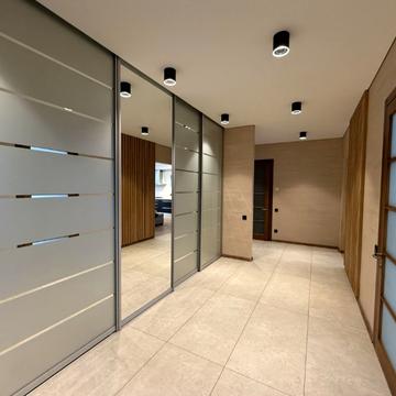 Пилипа Орлика вул. (Паризької Комуни), 26