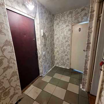 Романа Шухевича просп. (Генерала Ватутіна), 28-А