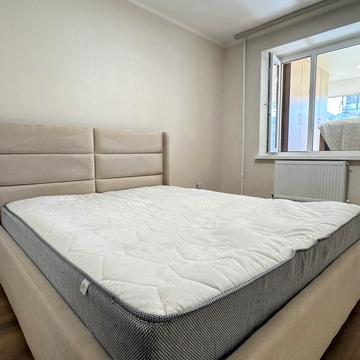 майдан Мистецькі Ворота пл., 9-А