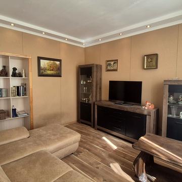 Пироговська вул., 7/9а