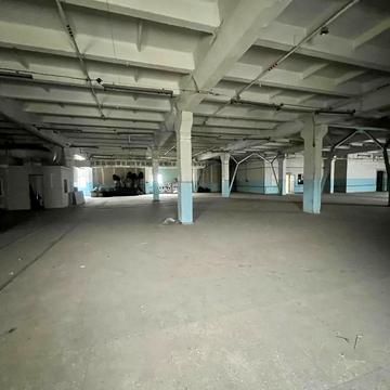 Набережна Заводська вул., 7