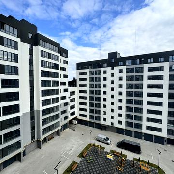 Озерна вул., (Будинок 1)