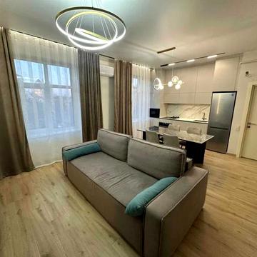 Сергія Єфремова вул. (Ворошилова), 1