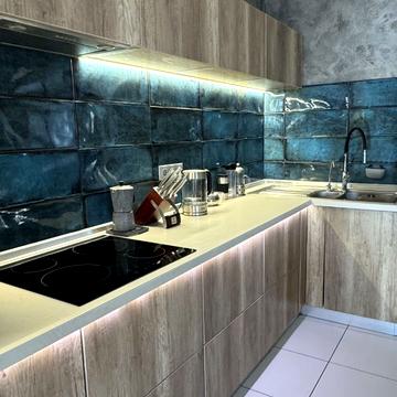 Будівельників вул., 14