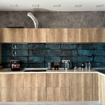 Будівельників вул., 14