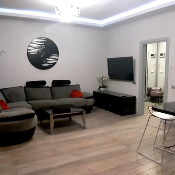 Гетьмана Павла Скоропадського вул. (Льва Толстого), 39