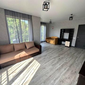 Володимира Брожка вул. (Кіровоградська), (Будинок 4)