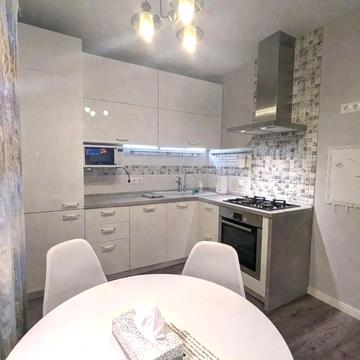 Друкарська вул., 6