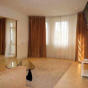 Гетьмана Павла Скоропадського вул. (Льва Толстого), 39