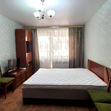 Володимира Івасюка просп. (Героїв Сталінграду), 28