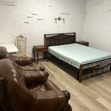 Олександра Кутузакія вул. (Ленінградська), 56