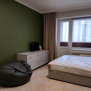 Леся Курбаса просп., 3-Г