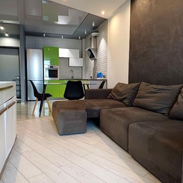 Вячеслава Липинського вул. (), 28