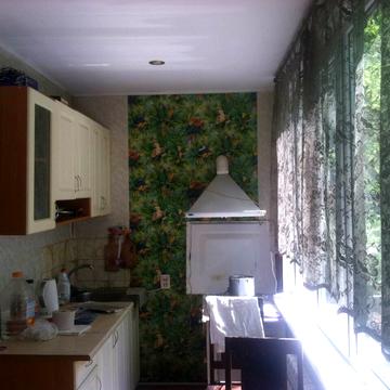 Базарна вул., 8