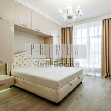 Саперне Поле вул., 12