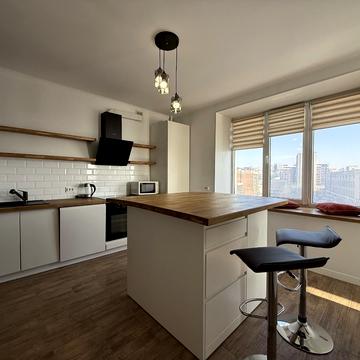 Торговиця вул., 11-Б