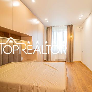 Ботанічна вул., 2