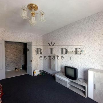 Романа Шухевича просп. (Генерала Ватутіна), 8