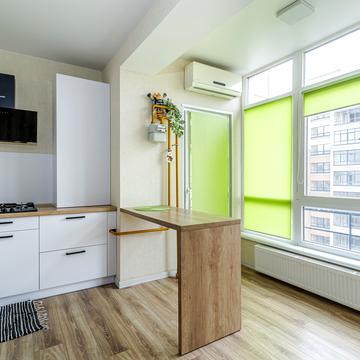 Петрівська вул., 1